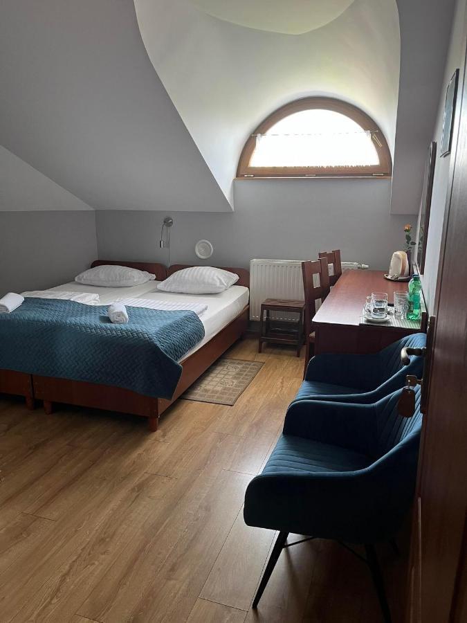 Kamienica Przy Bramie Hotel Opatow  Bagian luar foto