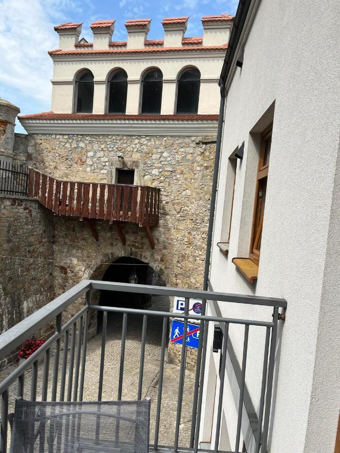 Kamienica Przy Bramie Hotel Opatow  Bagian luar foto