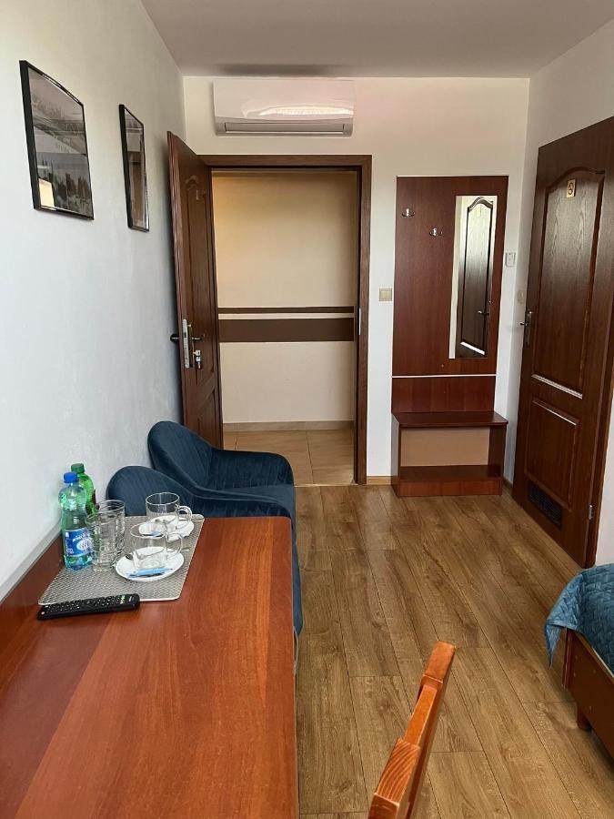 Kamienica Przy Bramie Hotel Opatow  Bagian luar foto