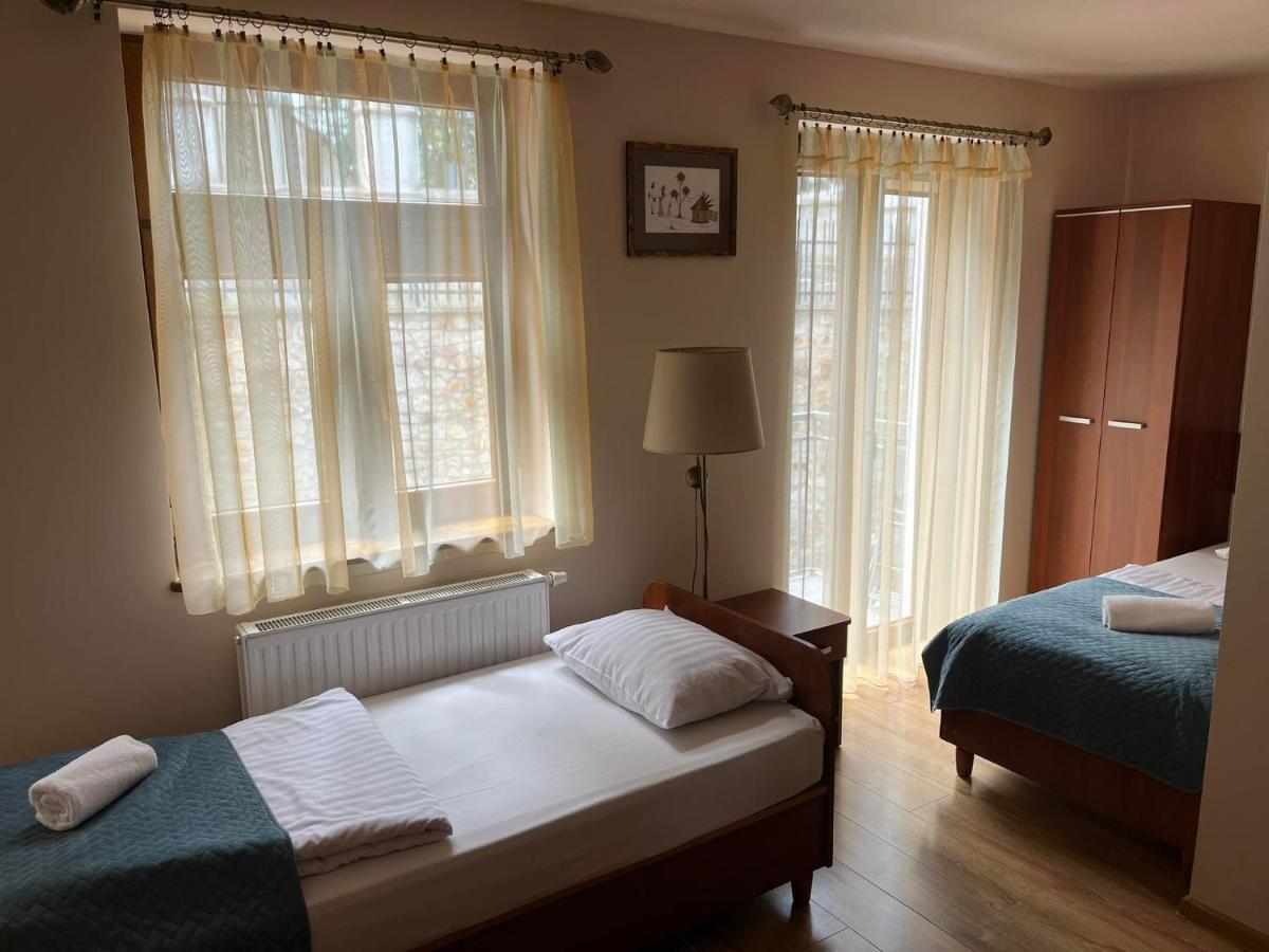 Kamienica Przy Bramie Hotel Opatow  Bagian luar foto