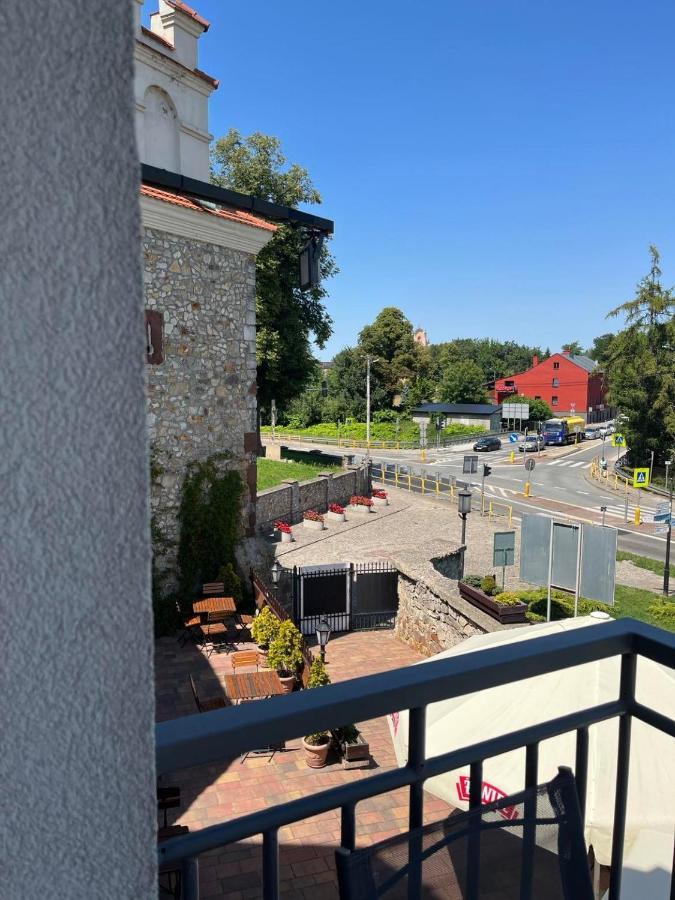 Kamienica Przy Bramie Hotel Opatow  Bagian luar foto