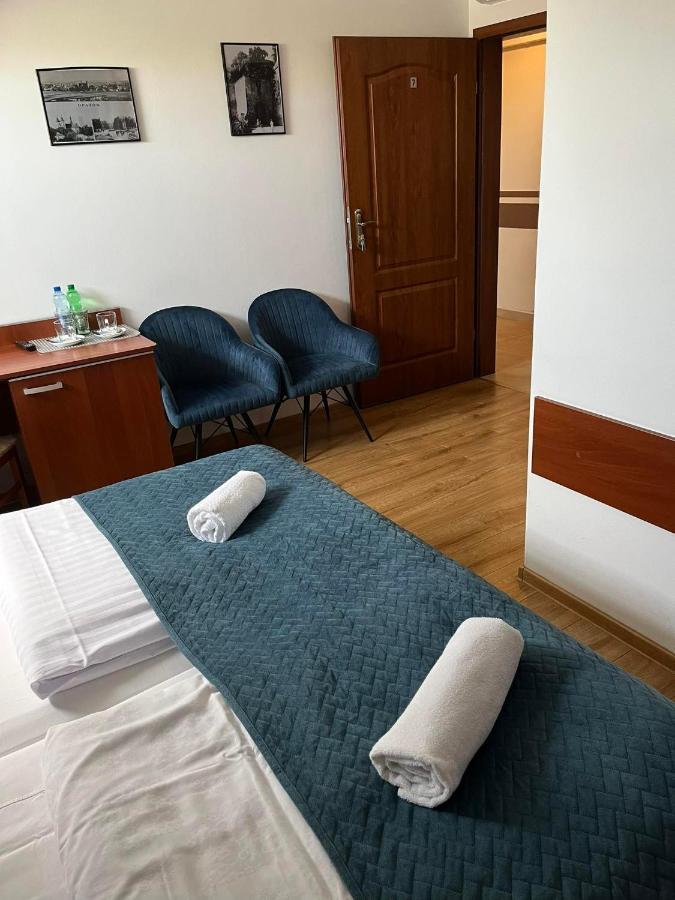 Kamienica Przy Bramie Hotel Opatow  Bagian luar foto