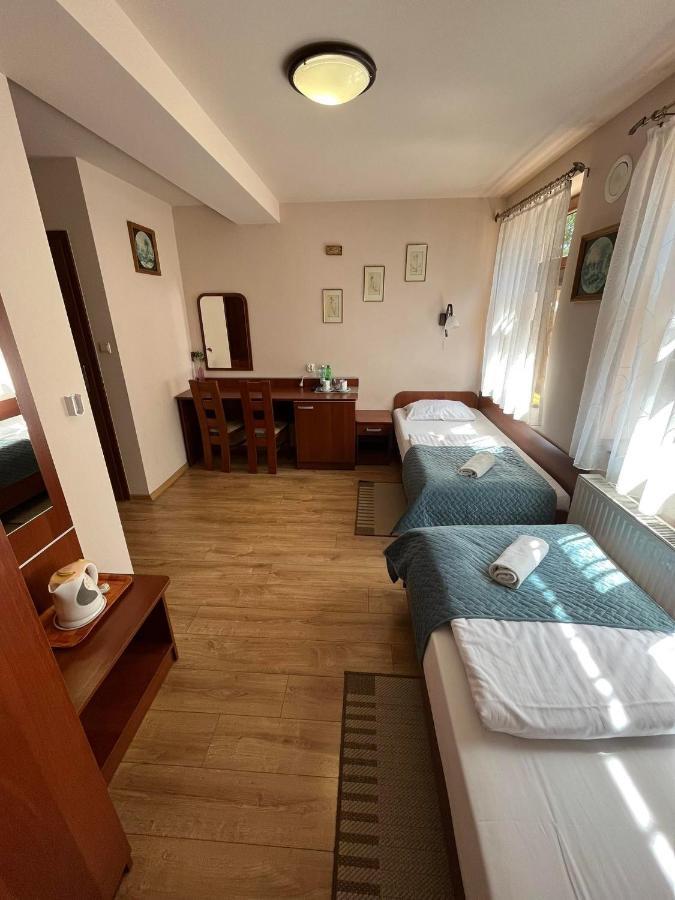 Kamienica Przy Bramie Hotel Opatow  Bagian luar foto