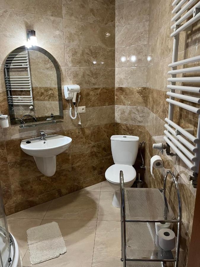 Kamienica Przy Bramie Hotel Opatow  Bagian luar foto