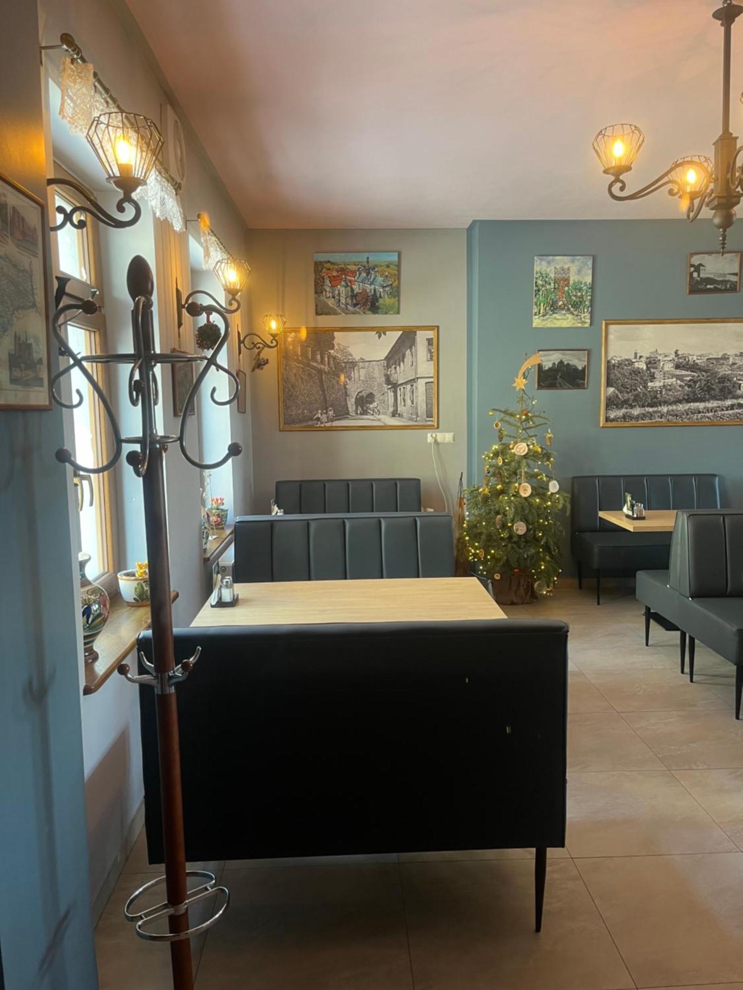 Kamienica Przy Bramie Hotel Opatow  Bagian luar foto