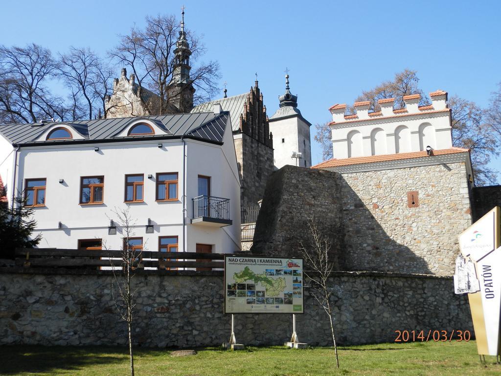 Kamienica Przy Bramie Hotel Opatow  Bagian luar foto