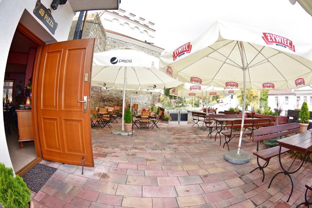 Kamienica Przy Bramie Hotel Opatow  Bagian luar foto
